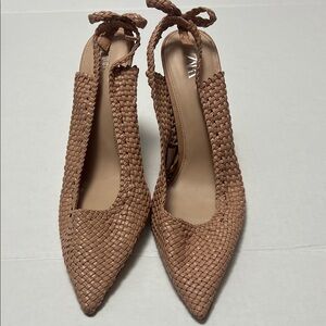 Zara Women's Brown Woven Heels